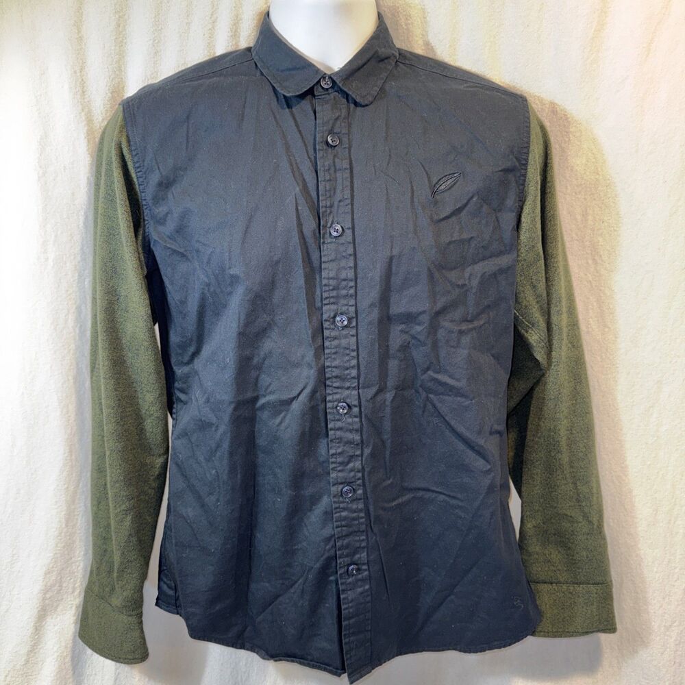 Gently Used Men’s Publish Blue & Green Mixed Media Button Down Shirt Size Small
